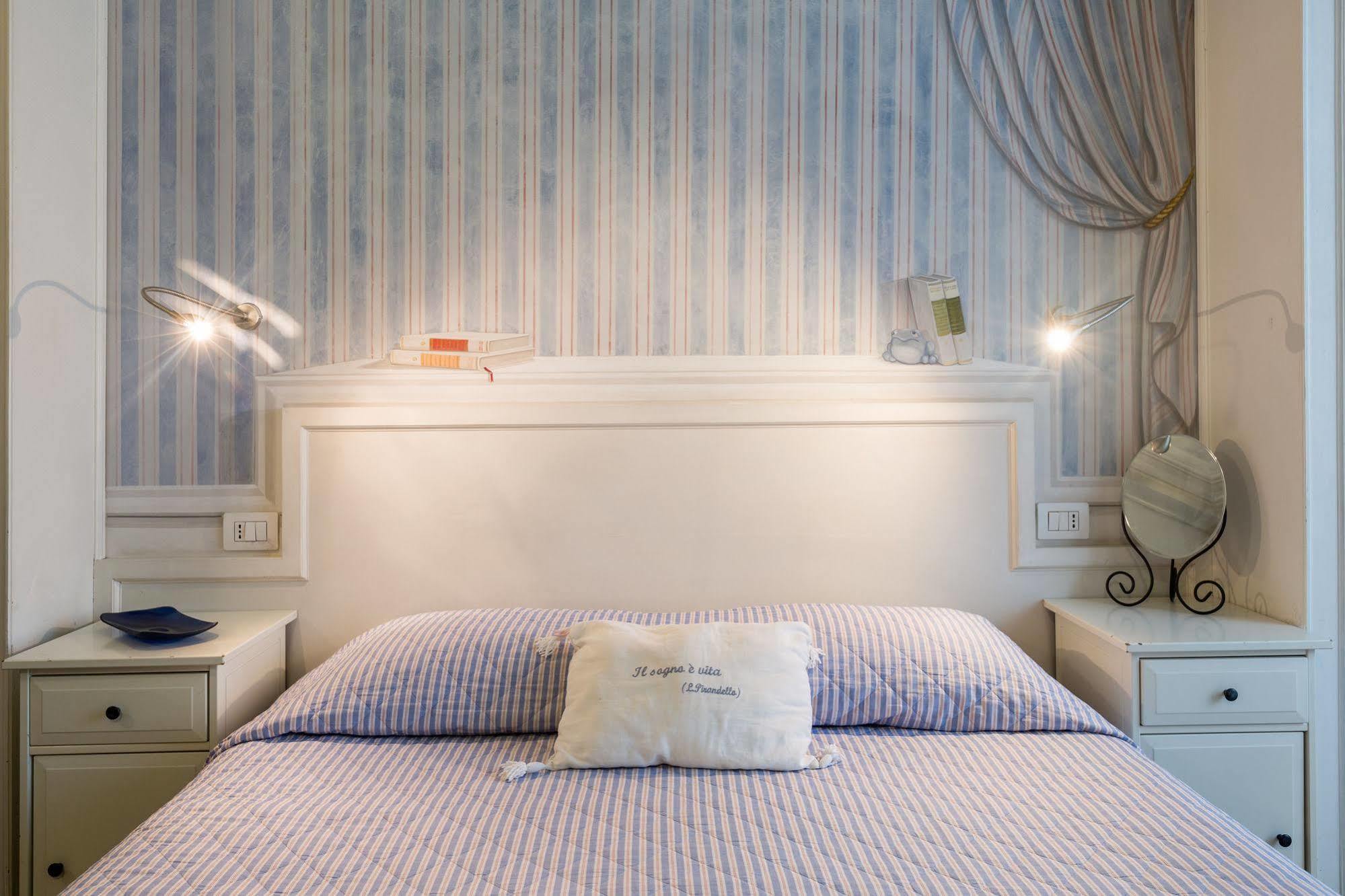 Suites Piazza Del Popolo Рим Экстерьер фото